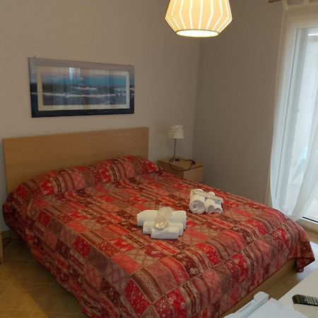 Villa Florida - Prestige Exclusive Rooms & Luxury Villas San Teodoro  Esterno foto